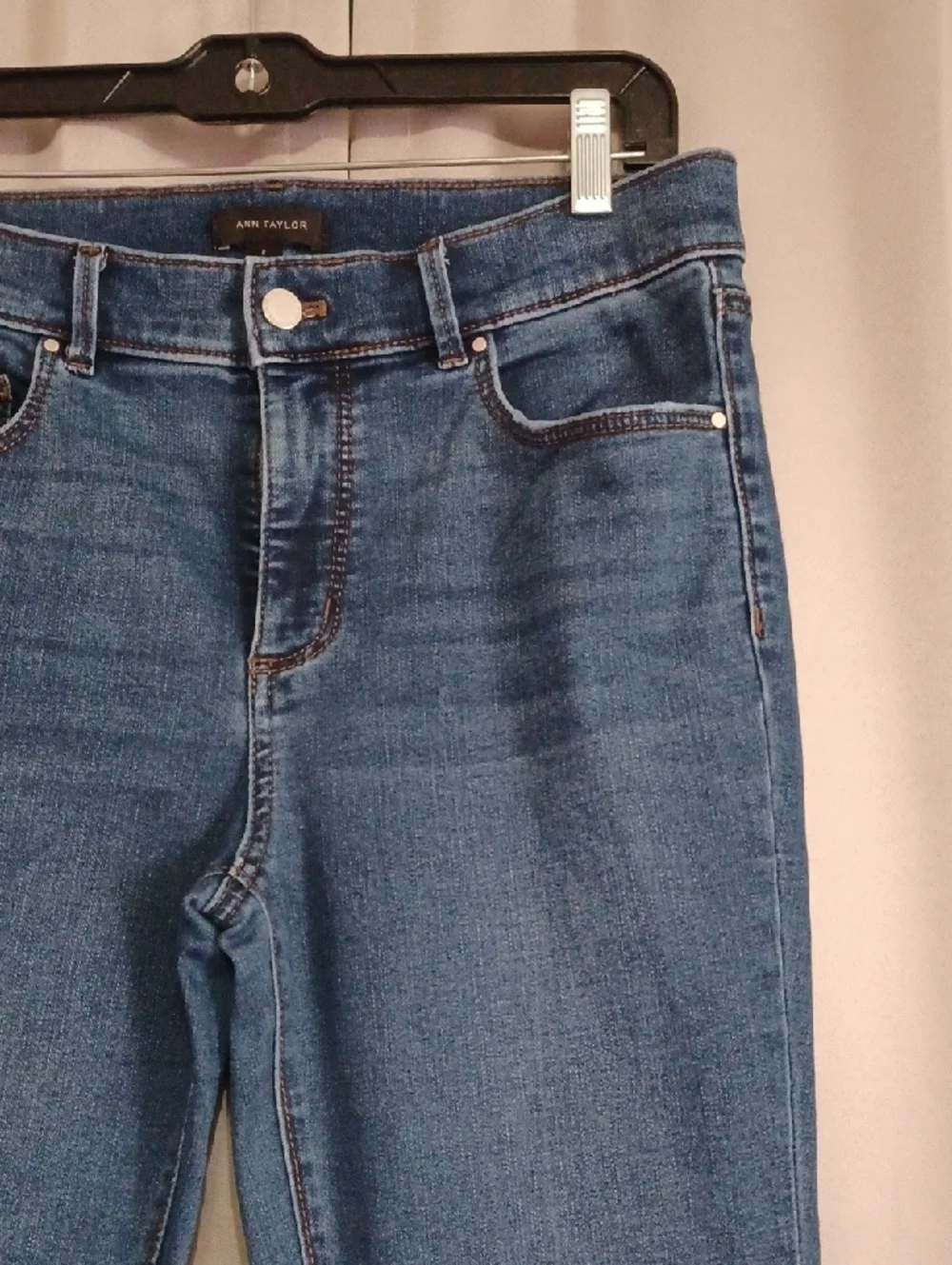 Ann Taylor Slim Bootcut Cotton Rayon Blend High Rise 5 Pocket Jeans Stretch Sz 8